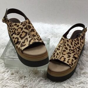 Naked Feet hair on hide Leopard Print Platform Geo Sandals 9